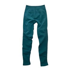 Lululemon Green Ribbed Leggings